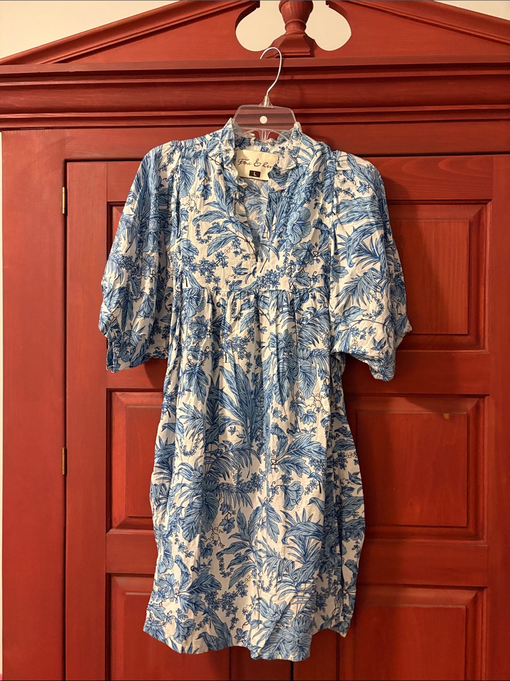 Fox & Hen Blue and White Floral Button-Front Dress